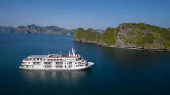 Paradise Elegance Cruise